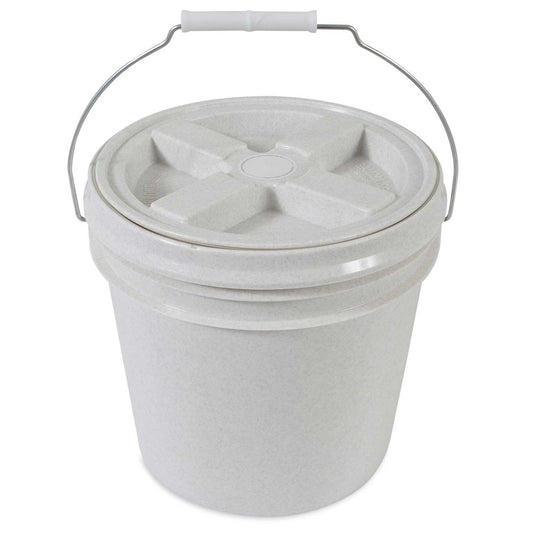 Vittles Vault Outback Pet Food Storage Bucket. SKUS: 4325,4310